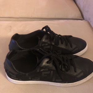 Men’s size 10 Fendi sneakers - good to excellent condition